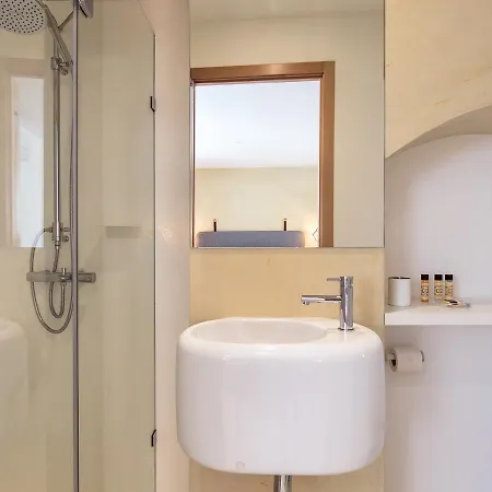 Dear - Living House Bed & Breakfast 3*